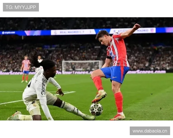 卡马文加是否依赖皇马体系？战术角色与自主进攻能力解析