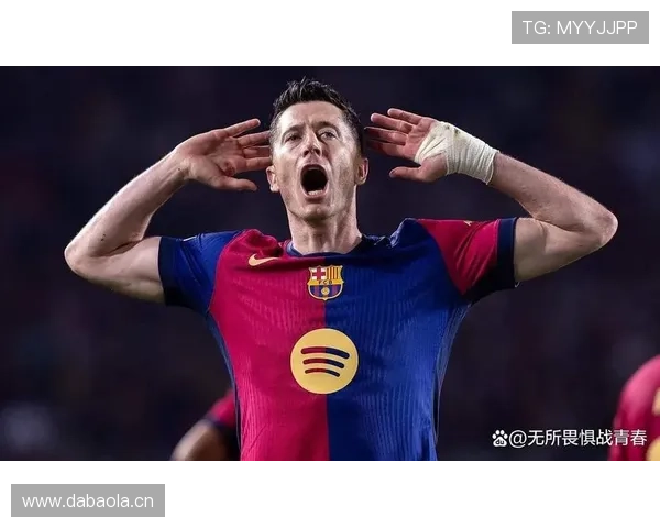 莱万关键战表现稳定性争议