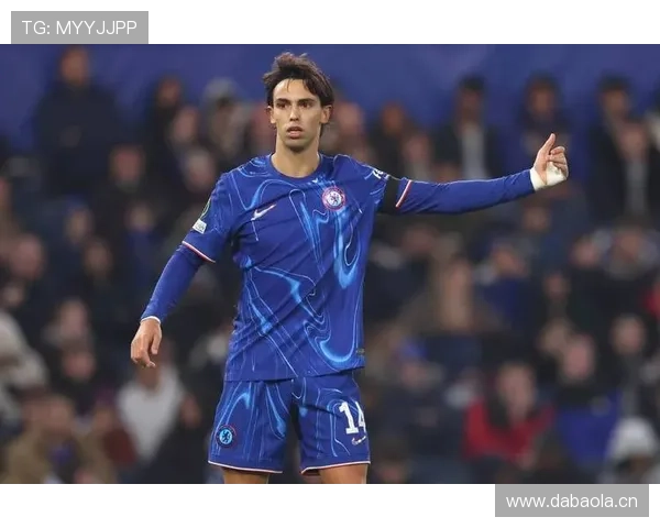 菲利克斯今天又穿得跟豪门少爷，是我想多了还是他真的不是普通足球员？